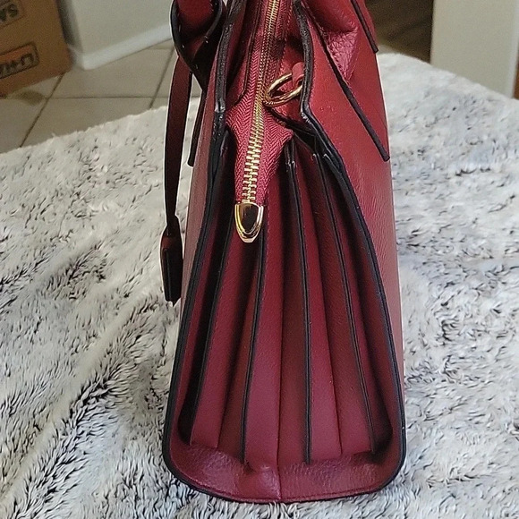NWOT Maroon colored bag‎ - Picture 4 of 10